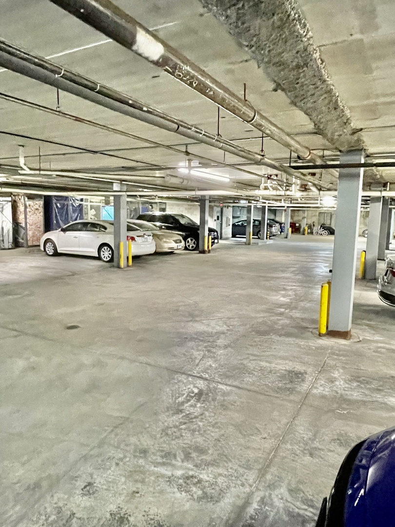 18600 Village West Drive #310, Hazel Crest, IL 60429