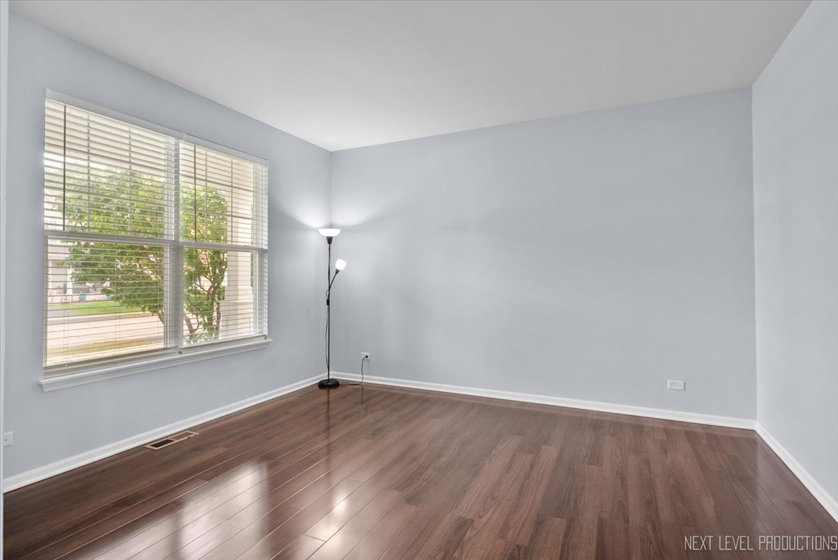 5734 OAK RIDGE Way #-45, Lisle, IL 60532