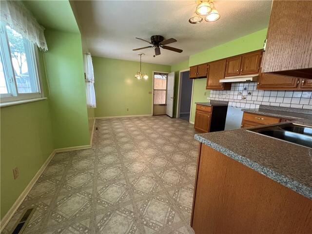 102 W Mount Vernon Avenue, Effingham, IL 62401