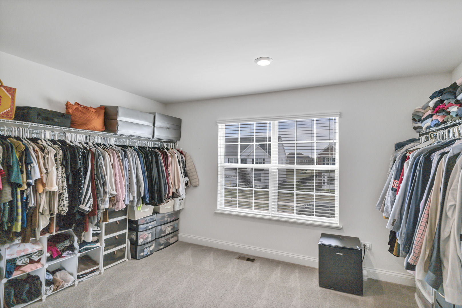 1833 Coralito Lane, Elgin, IL 60124