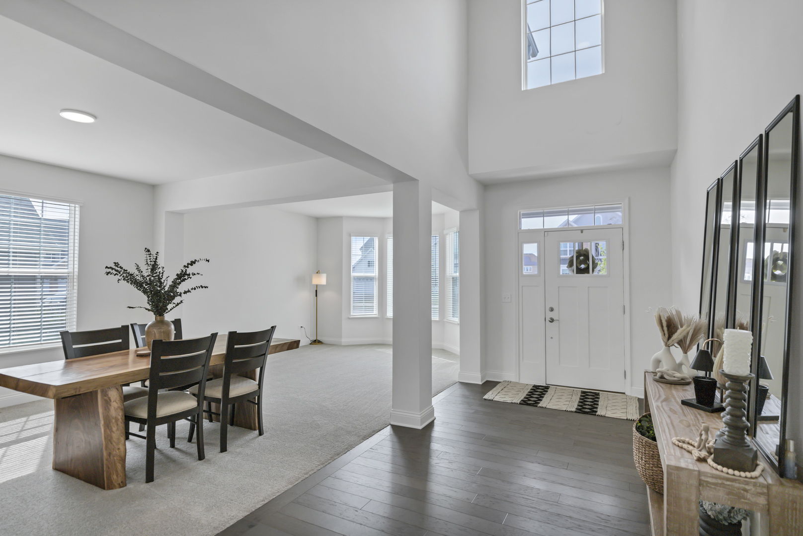 1833 Coralito Lane, Elgin, IL 60124