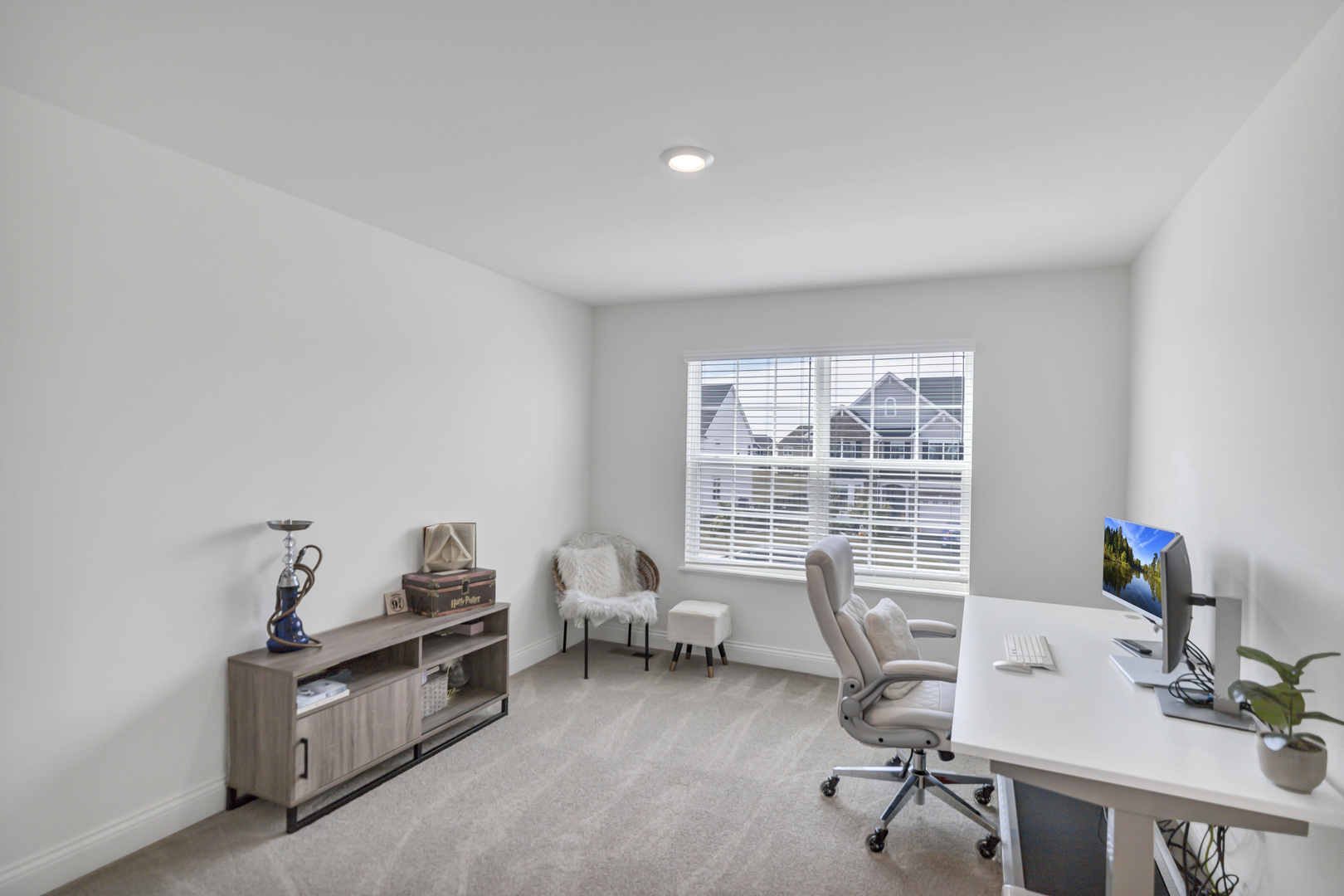 1833 Coralito Lane, Elgin, IL 60124