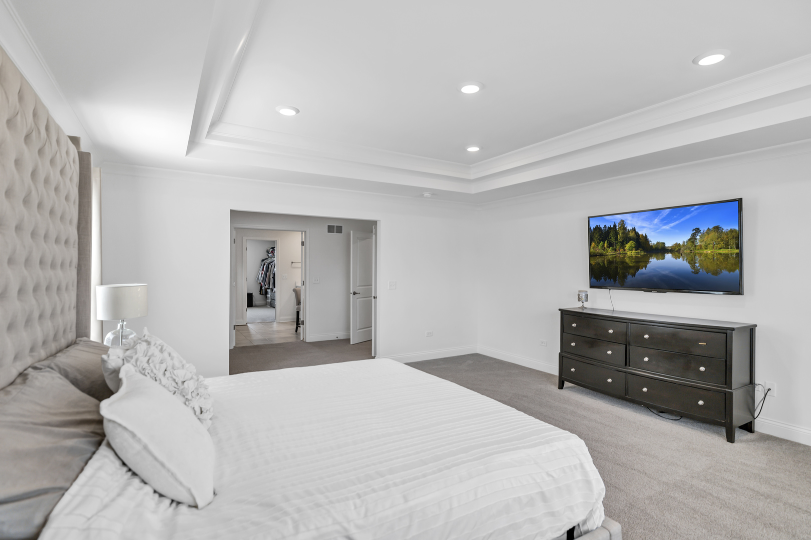 1833 Coralito Lane, Elgin, IL 60124