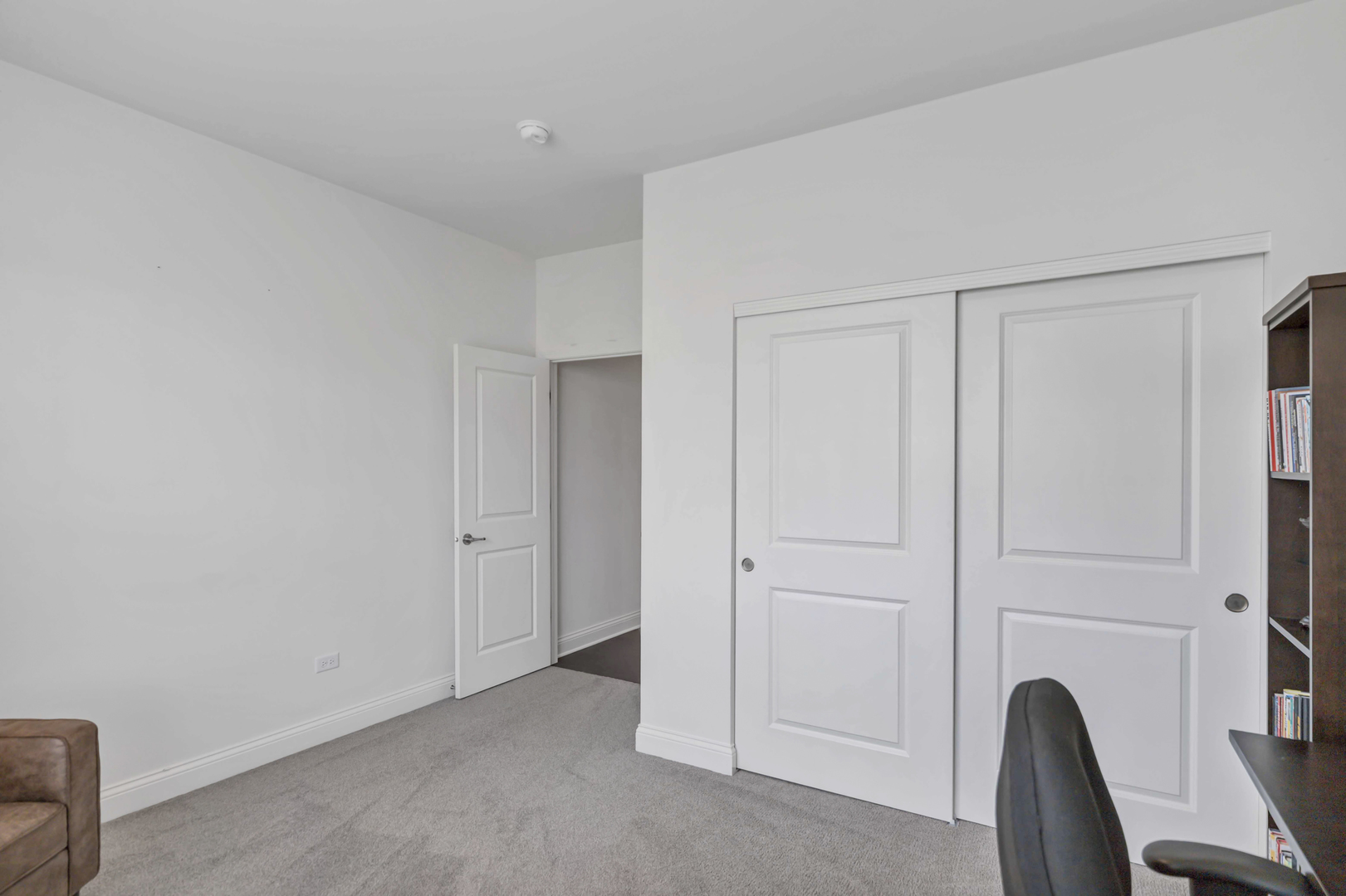 1833 Coralito Lane, Elgin, IL 60124