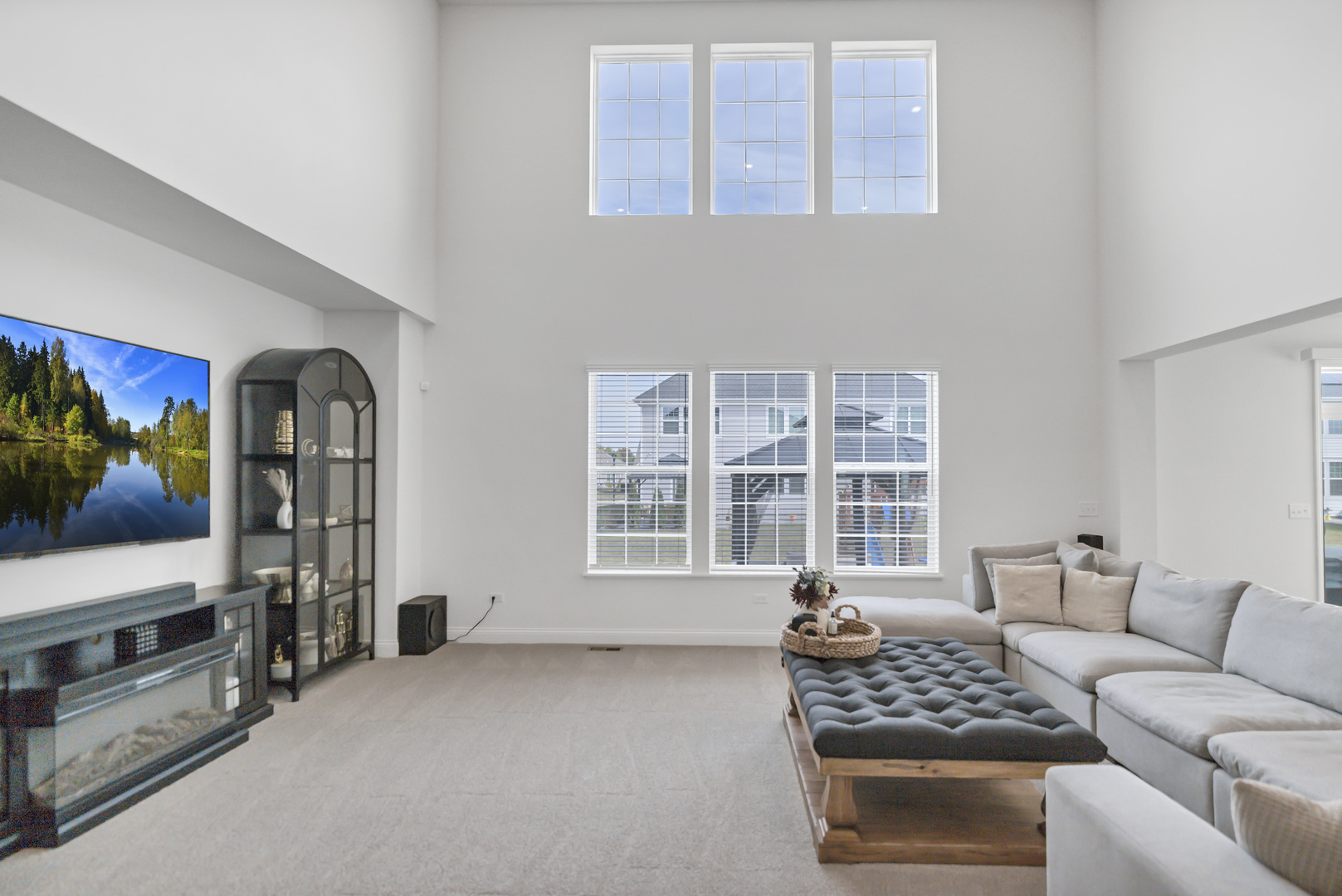 1833 Coralito Lane, Elgin, IL 60124