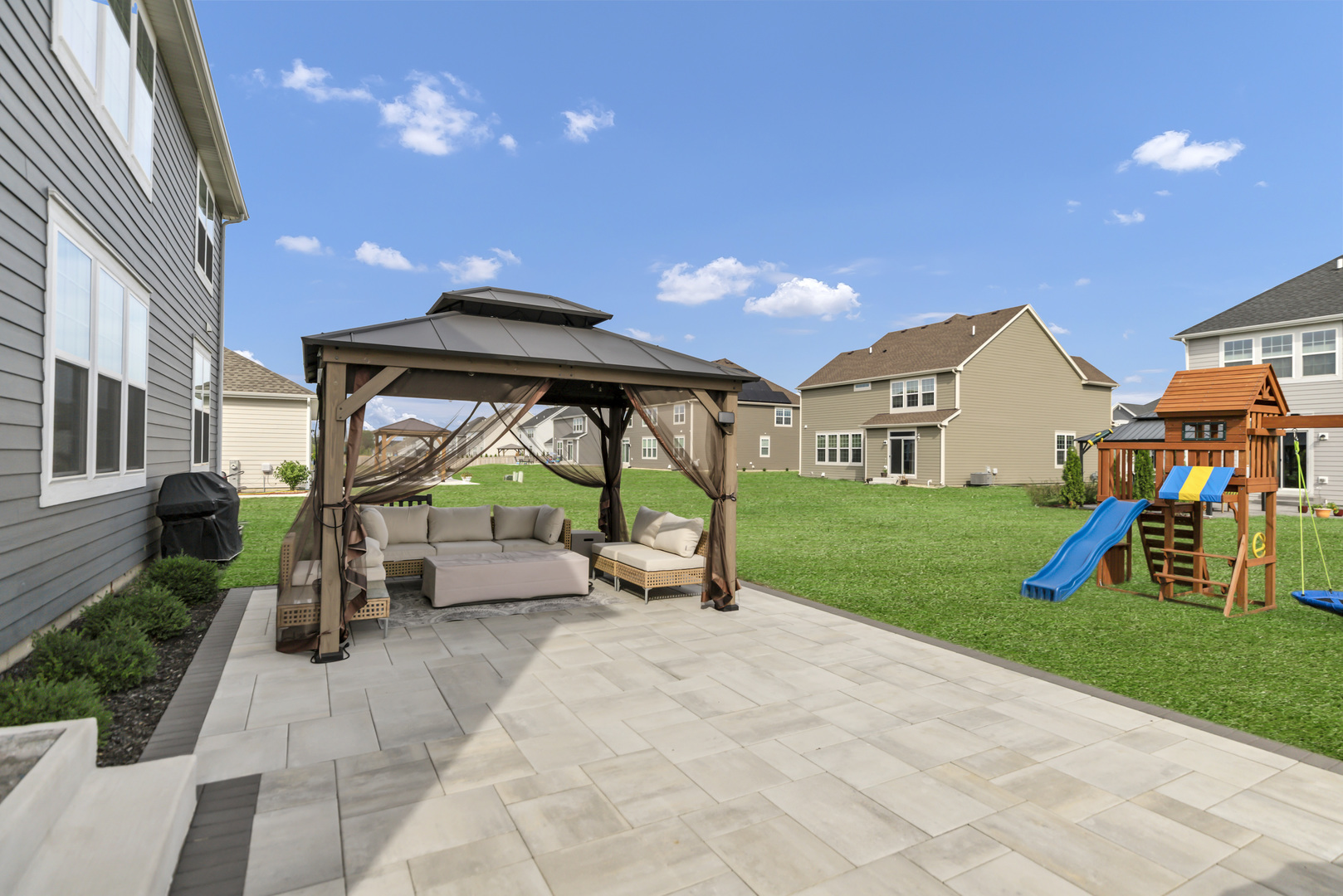 1833 Coralito Lane, Elgin, IL 60124