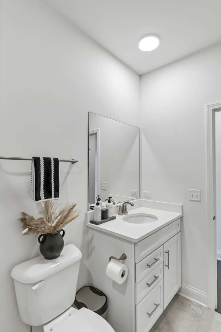 1833 Coralito Lane, Elgin, IL 60124