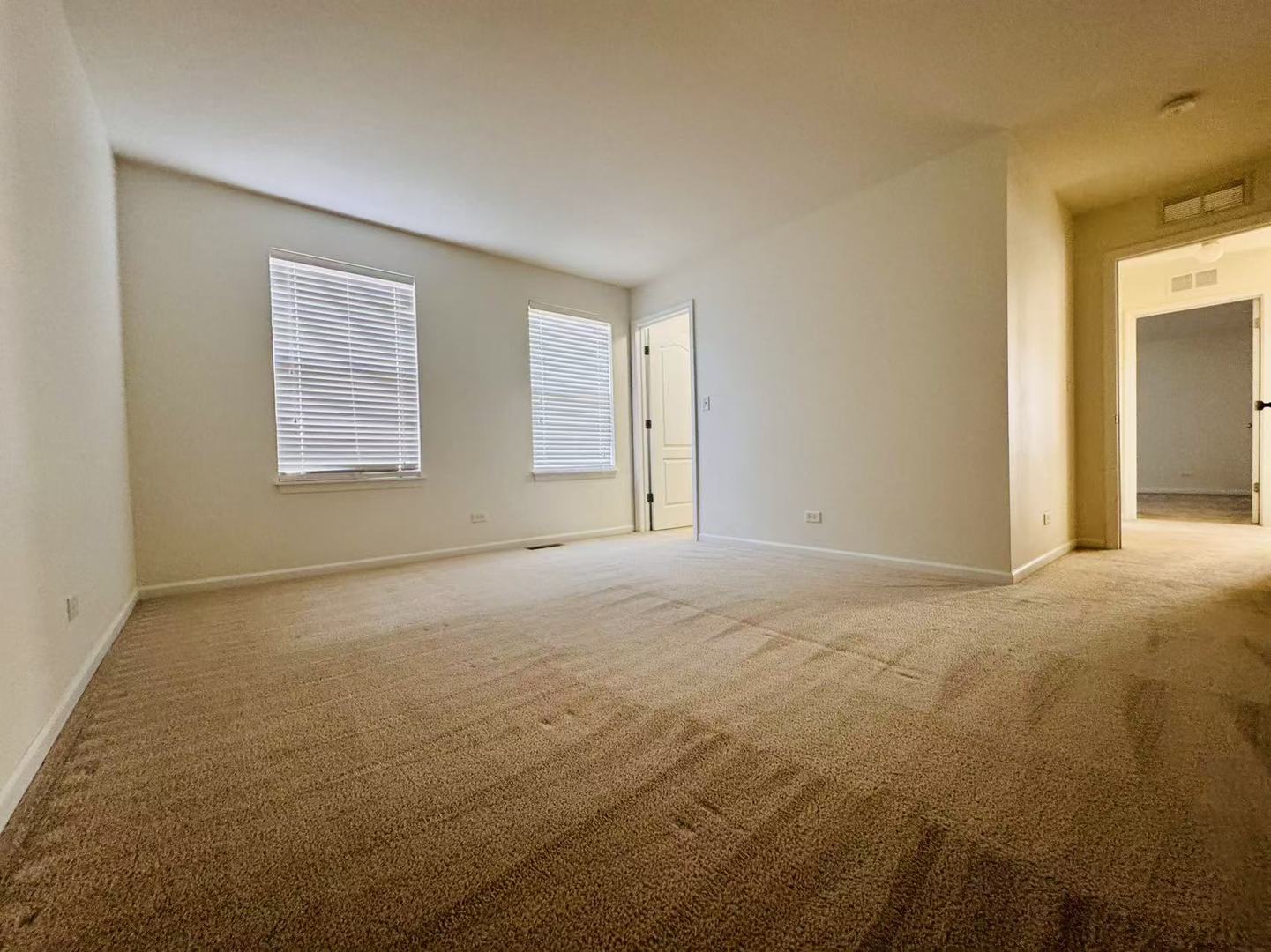 5734 OAK RIDGE Way, Lisle, IL 60532