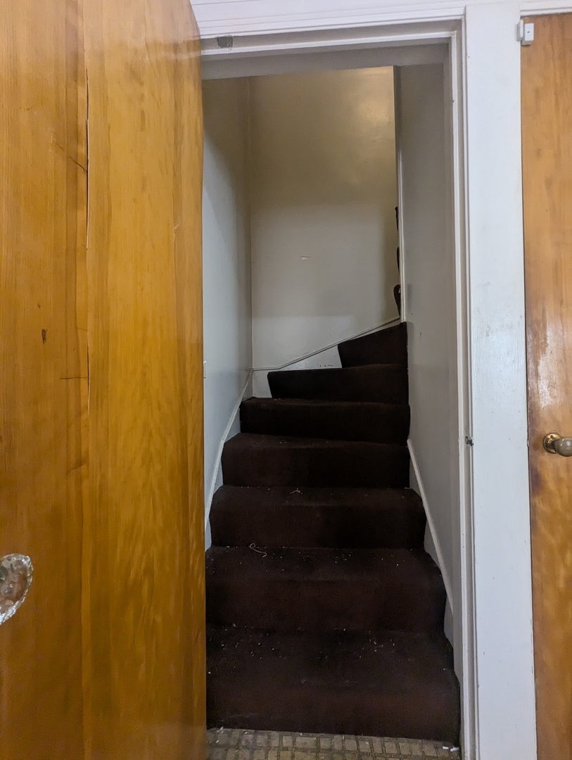 4840 W Waveland Avenue, Chicago, IL 60641