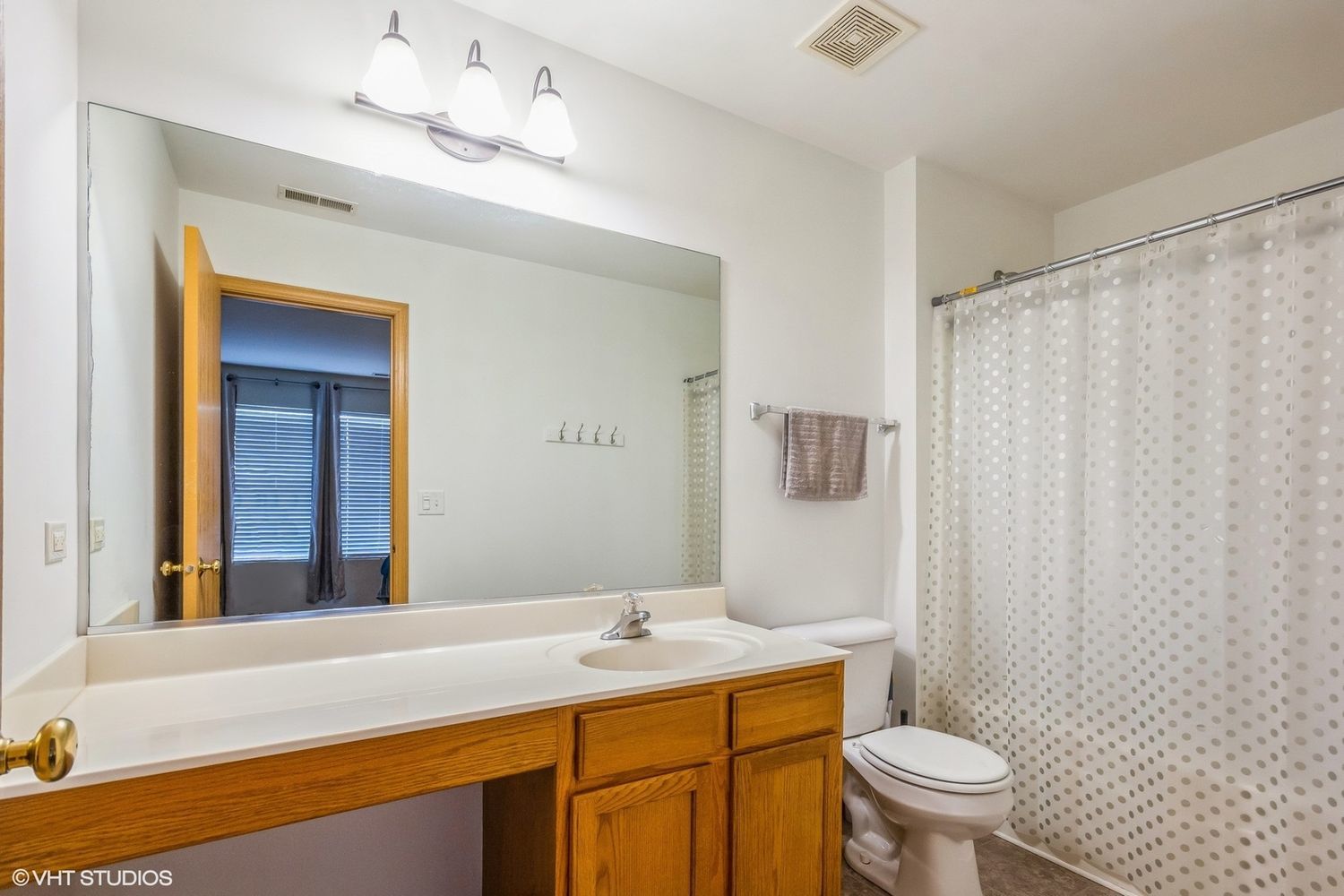 24226 W Walnut Circle, Plainfield, IL 60585