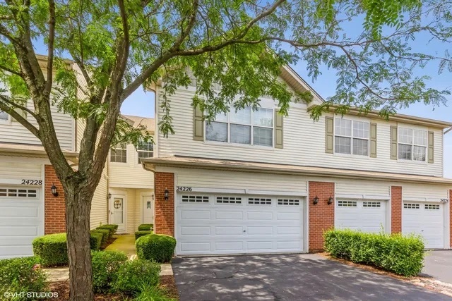 24226 W Walnut Circle, Plainfield, IL 60585
