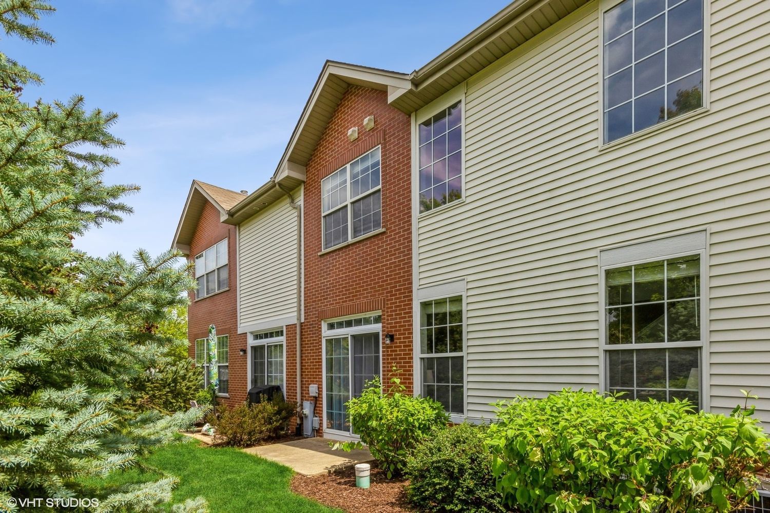 24226 W Walnut Circle, Plainfield, IL 60585