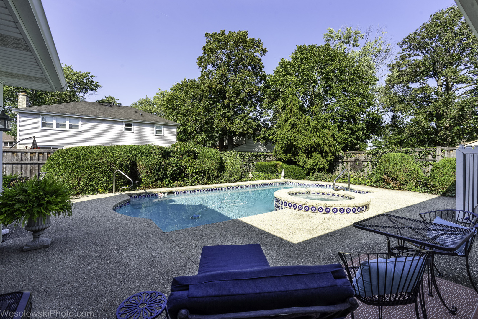 1622 E Greenwood Drive, Mount Prospect, IL 60056