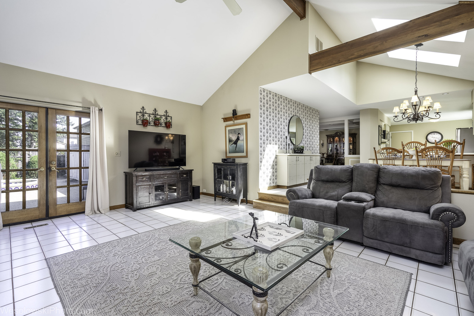 1622 E Greenwood Drive, Mount Prospect, IL 60056