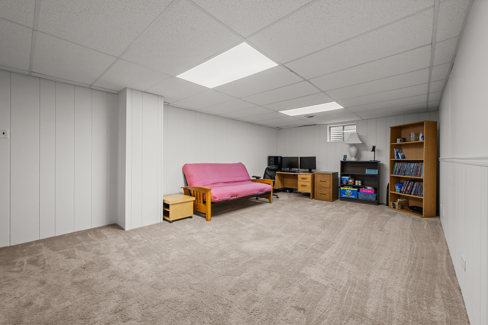 1300 Leawood Court, Naperville, IL 60564