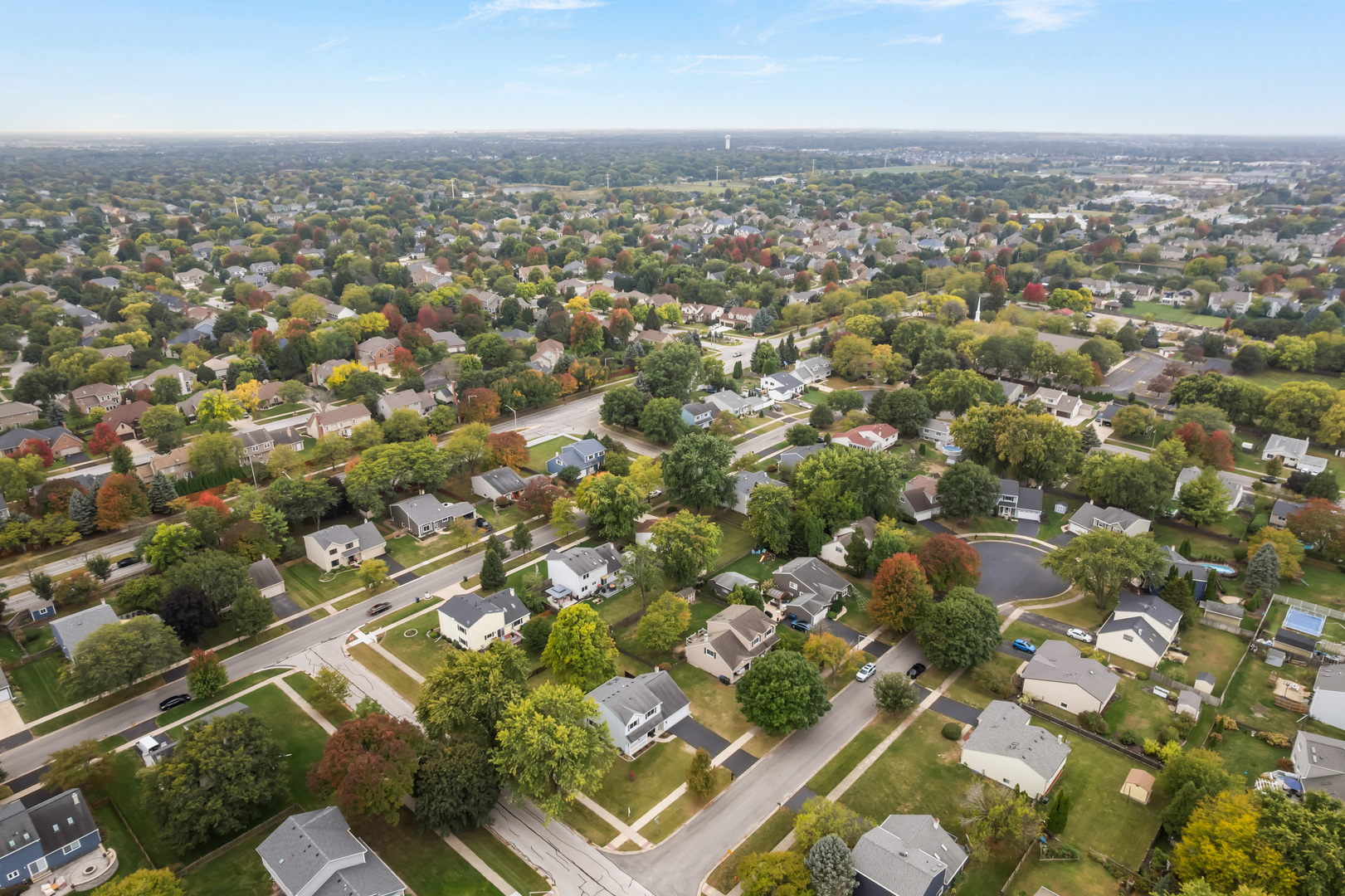 1300 Leawood Court, Naperville, IL 60564