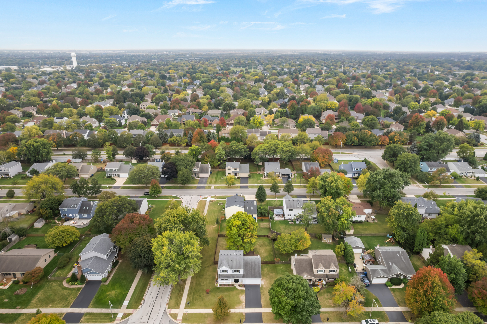 1300 Leawood Court, Naperville, IL 60564