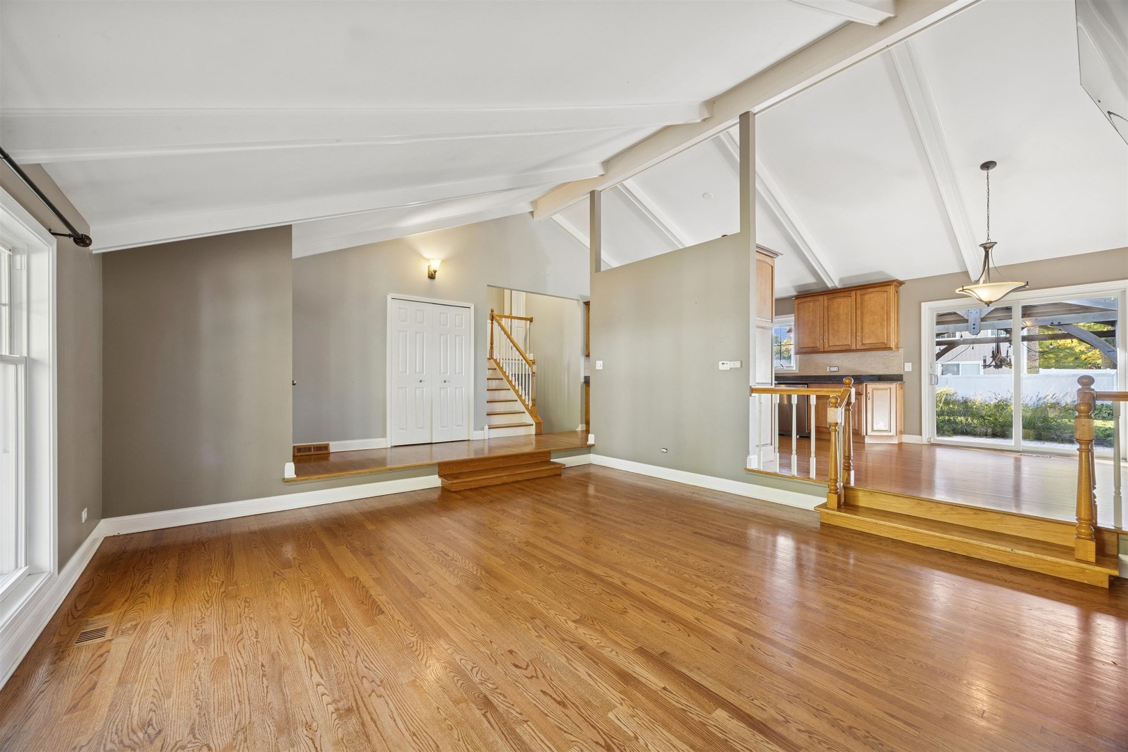 1116 HIDDEN SPRING Drive, Naperville, IL 60540