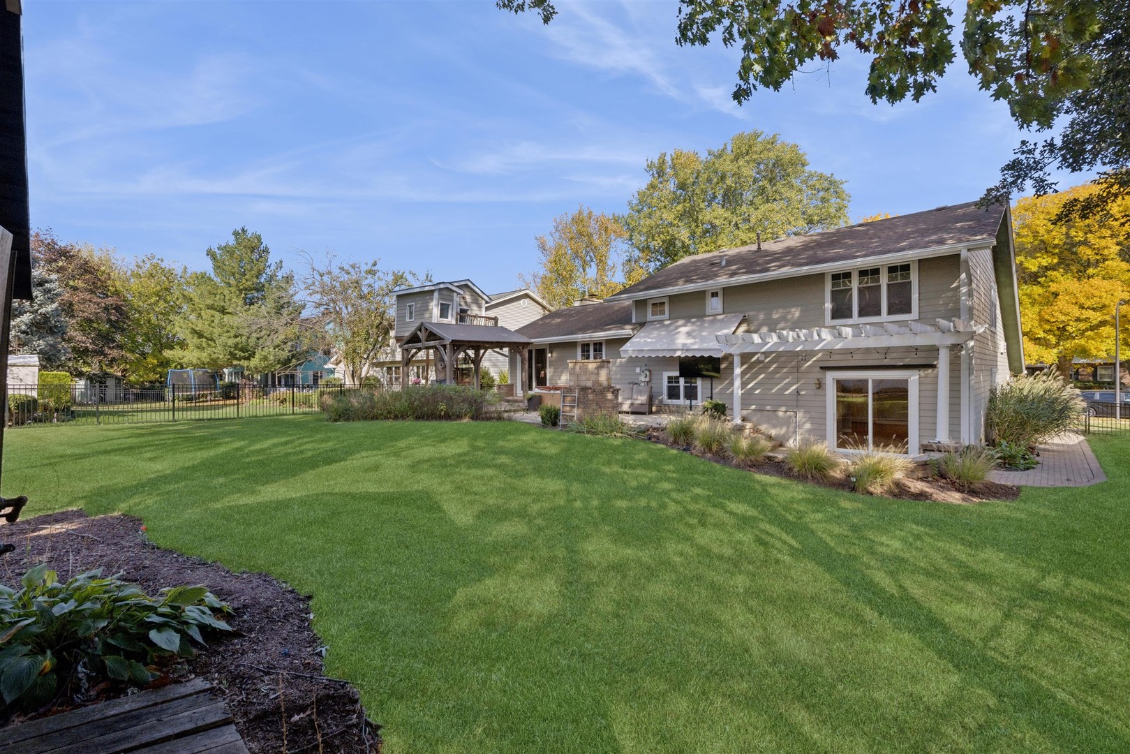 1116 HIDDEN SPRING Drive, Naperville, IL 60540