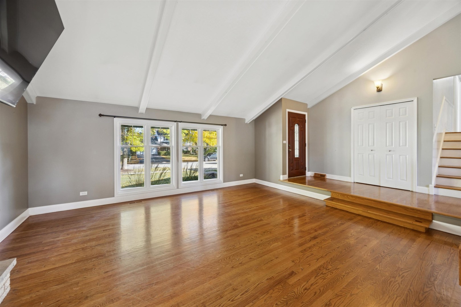 1116 HIDDEN SPRING Drive, Naperville, IL 60540