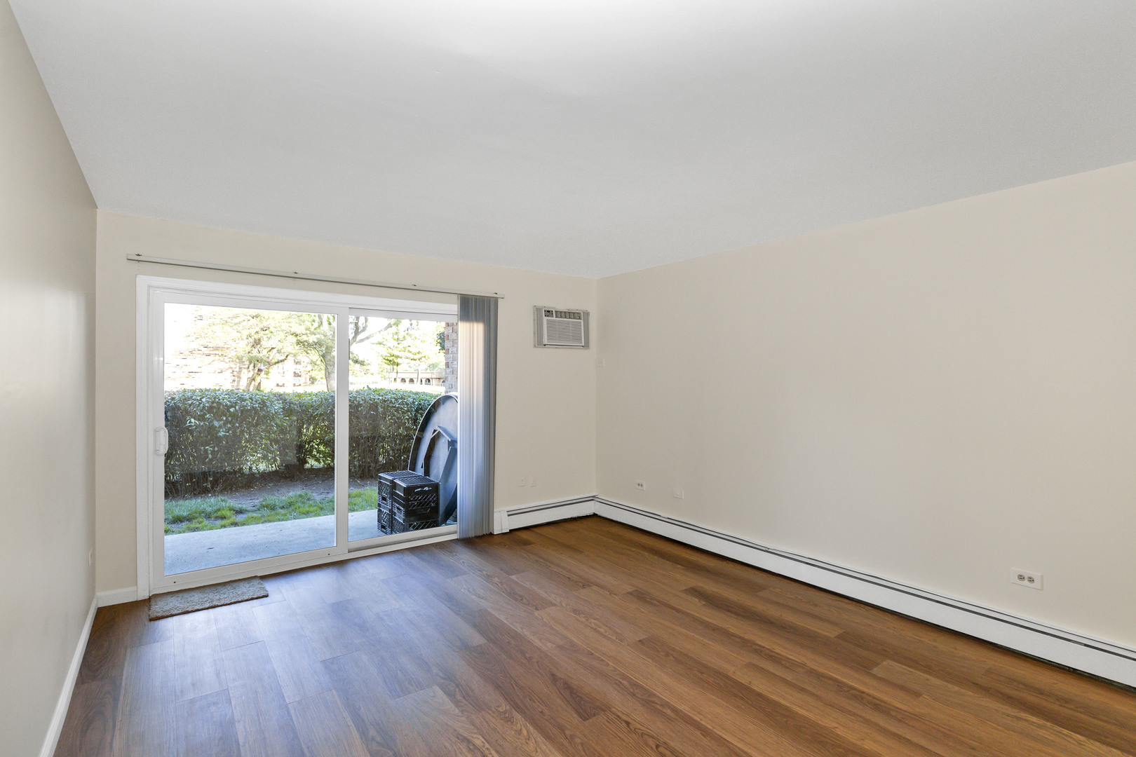 1085 Higgins Quarters Drive #104, Hoffman Estates, IL 60194