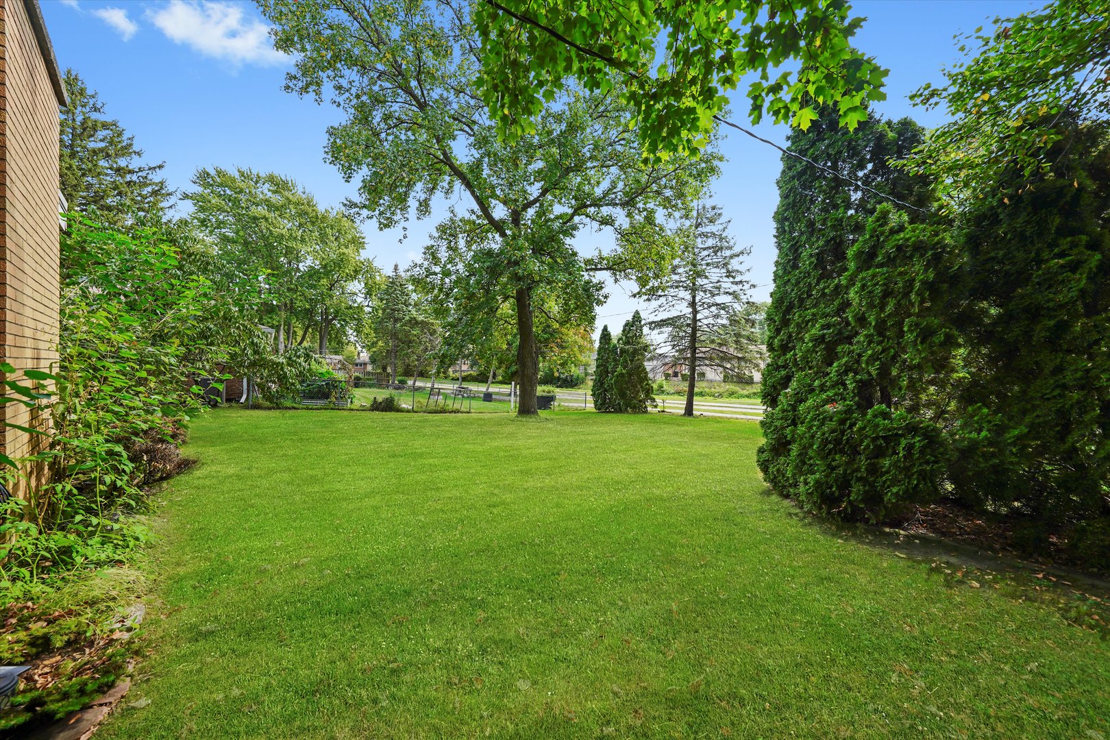 943 E 164th Court, South Holland, IL 60473