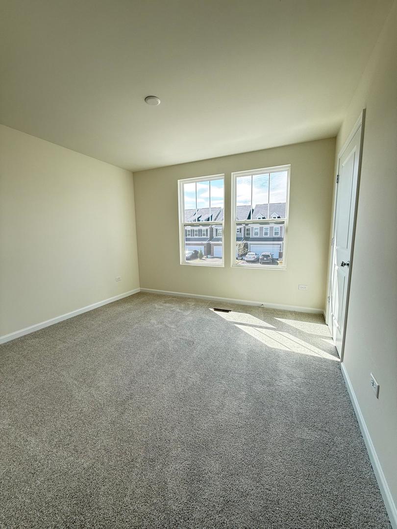 660 Switchgrass Way #58002, Bolingbrook, IL 60490