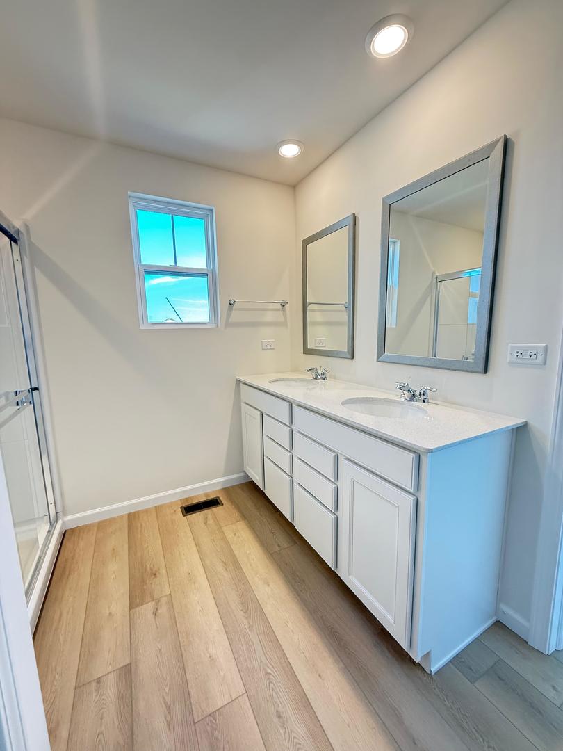 660 Switchgrass Way #58002, Bolingbrook, IL 60490