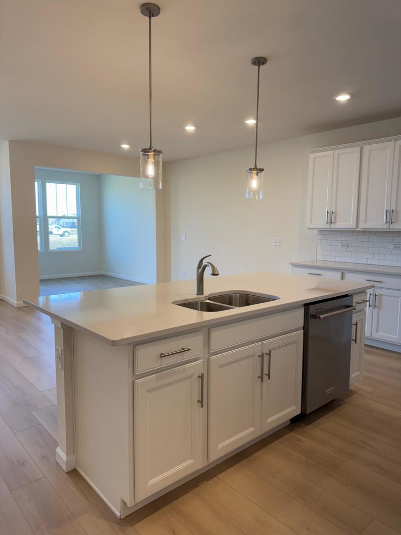 660 Switchgrass Way #58002, Bolingbrook, IL 60490