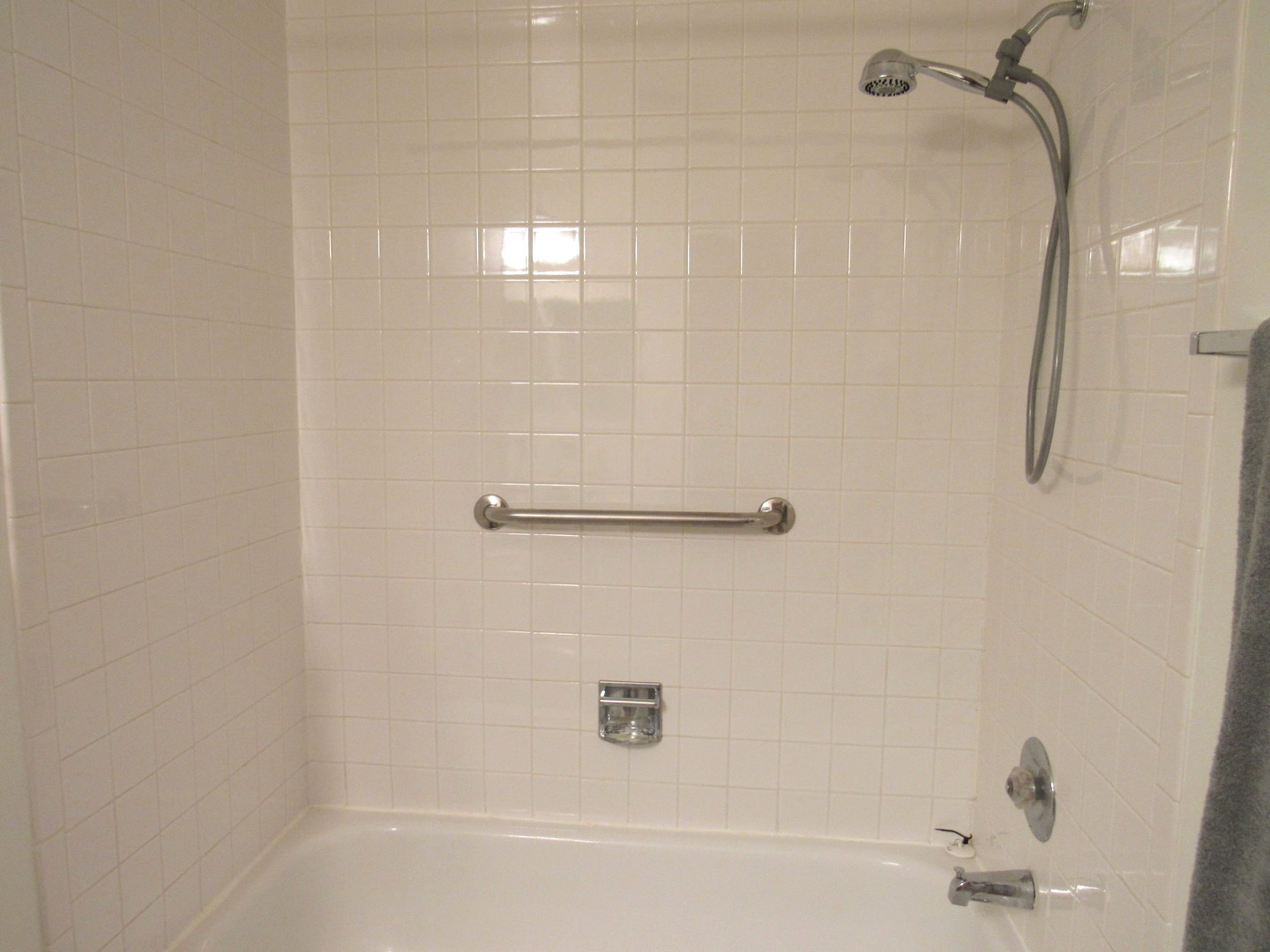 28 ASHBURN Court #Z1, Schaumburg, IL 60193