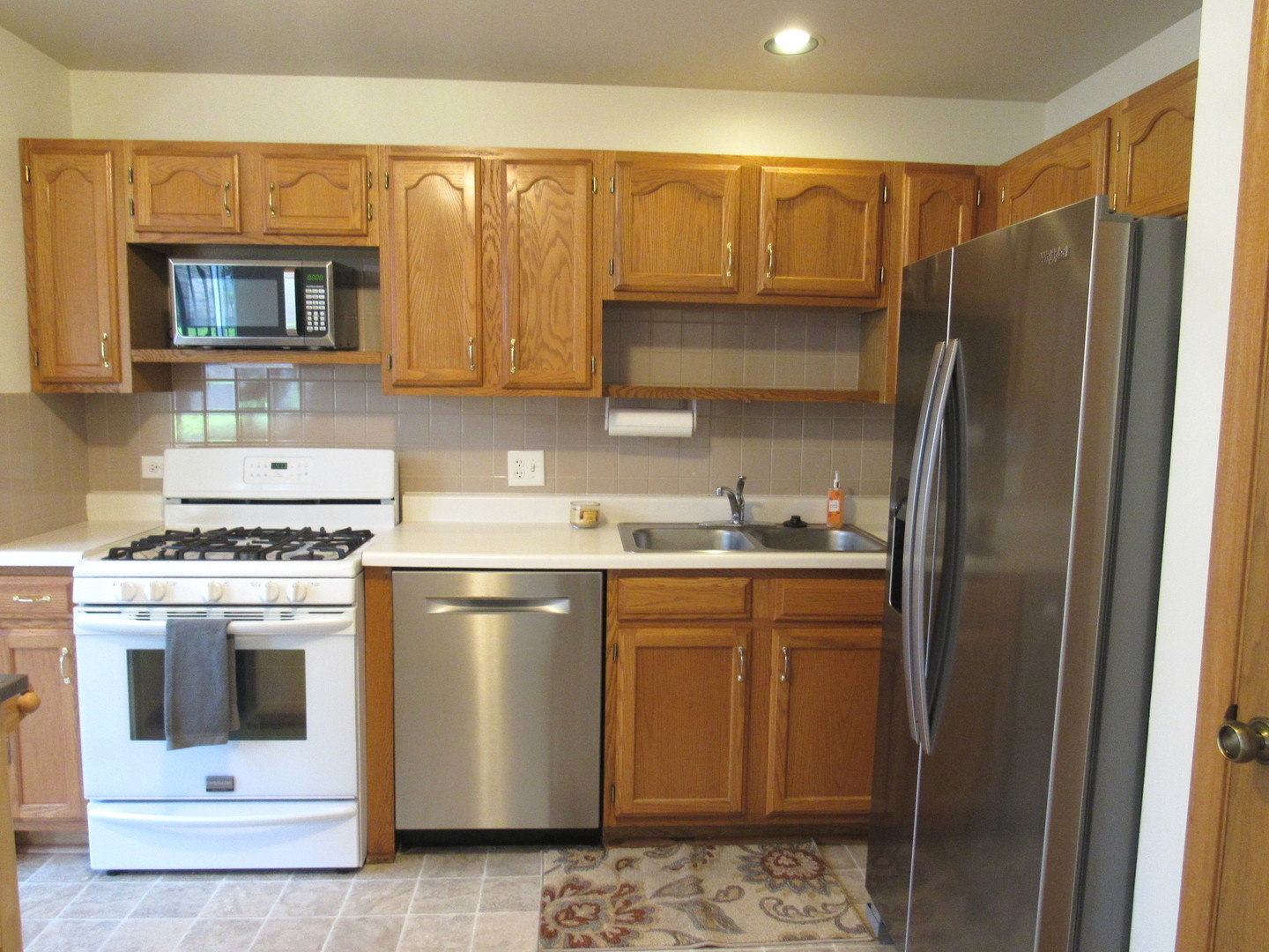28 ASHBURN Court #Z1, Schaumburg, IL 60193