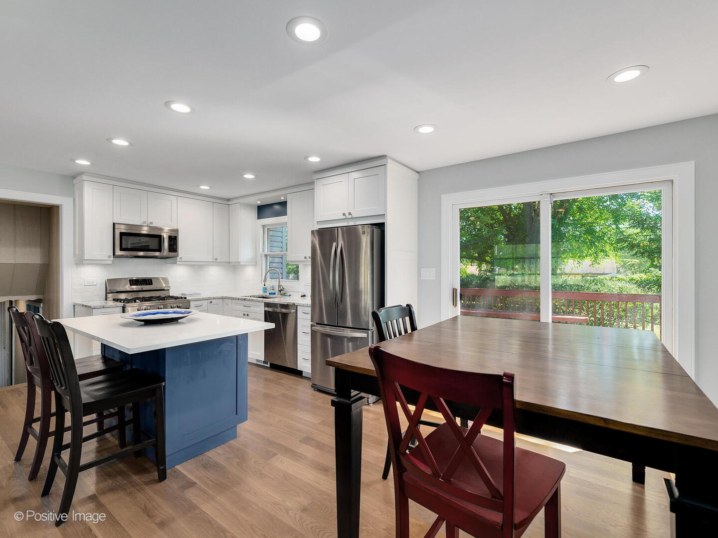 5735 Virginia Avenue, Clarendon Hills, IL 60514