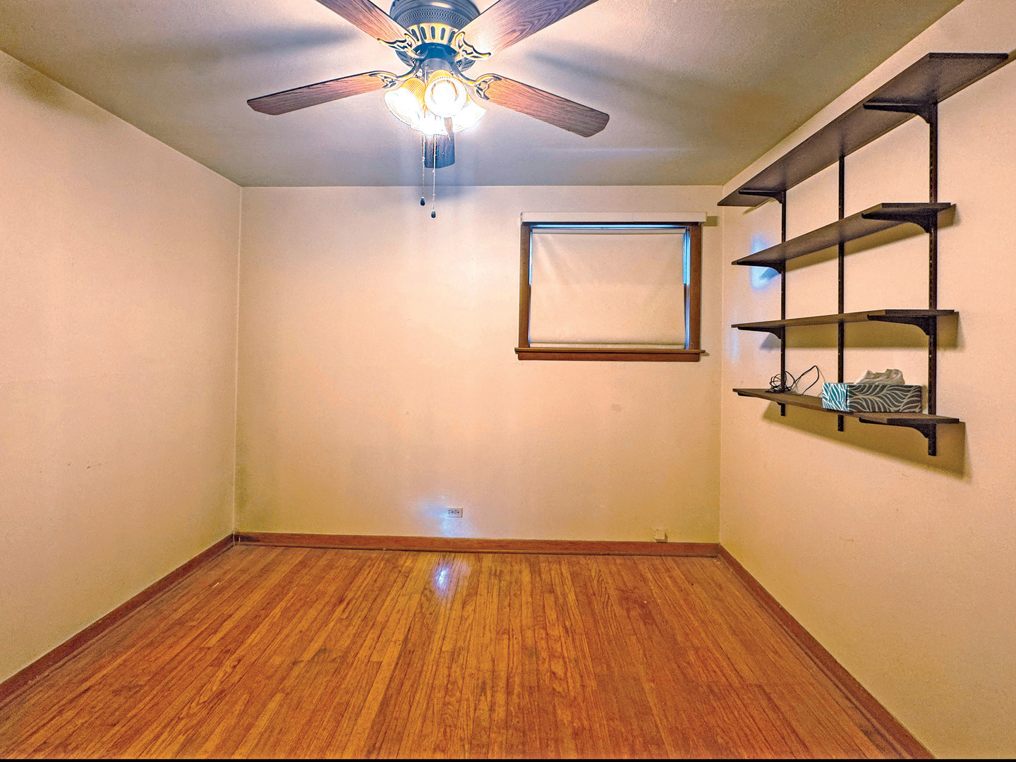 112 S Iowa Avenue, Addison, IL 60101