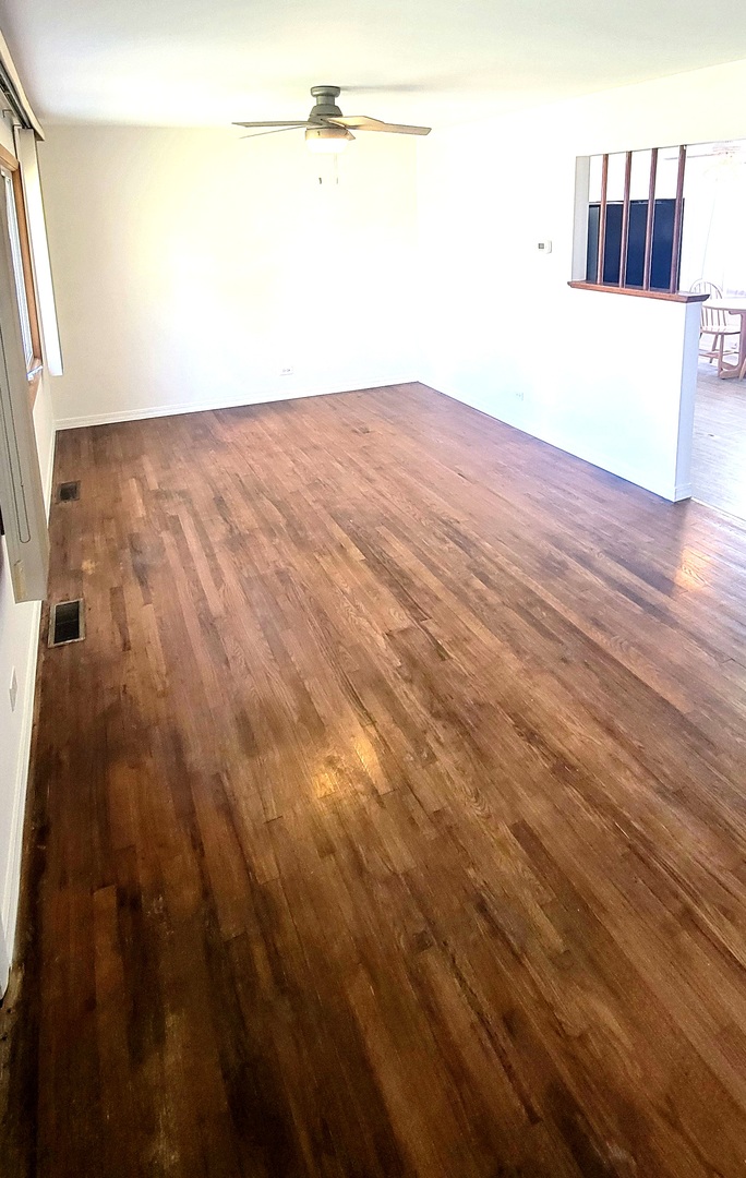 9236 Stanford Drive, Bridgeview, IL 60455