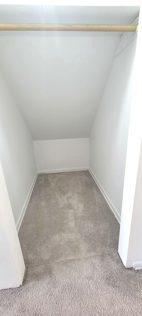 9236 Stanford Drive, Bridgeview, IL 60455