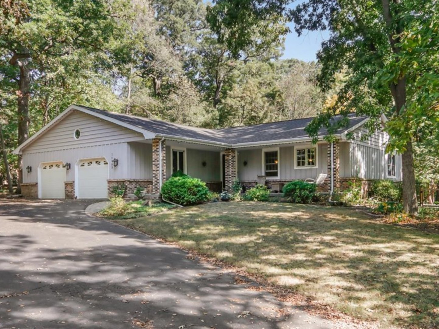 14089 Jean, Bloomington, IL 61705