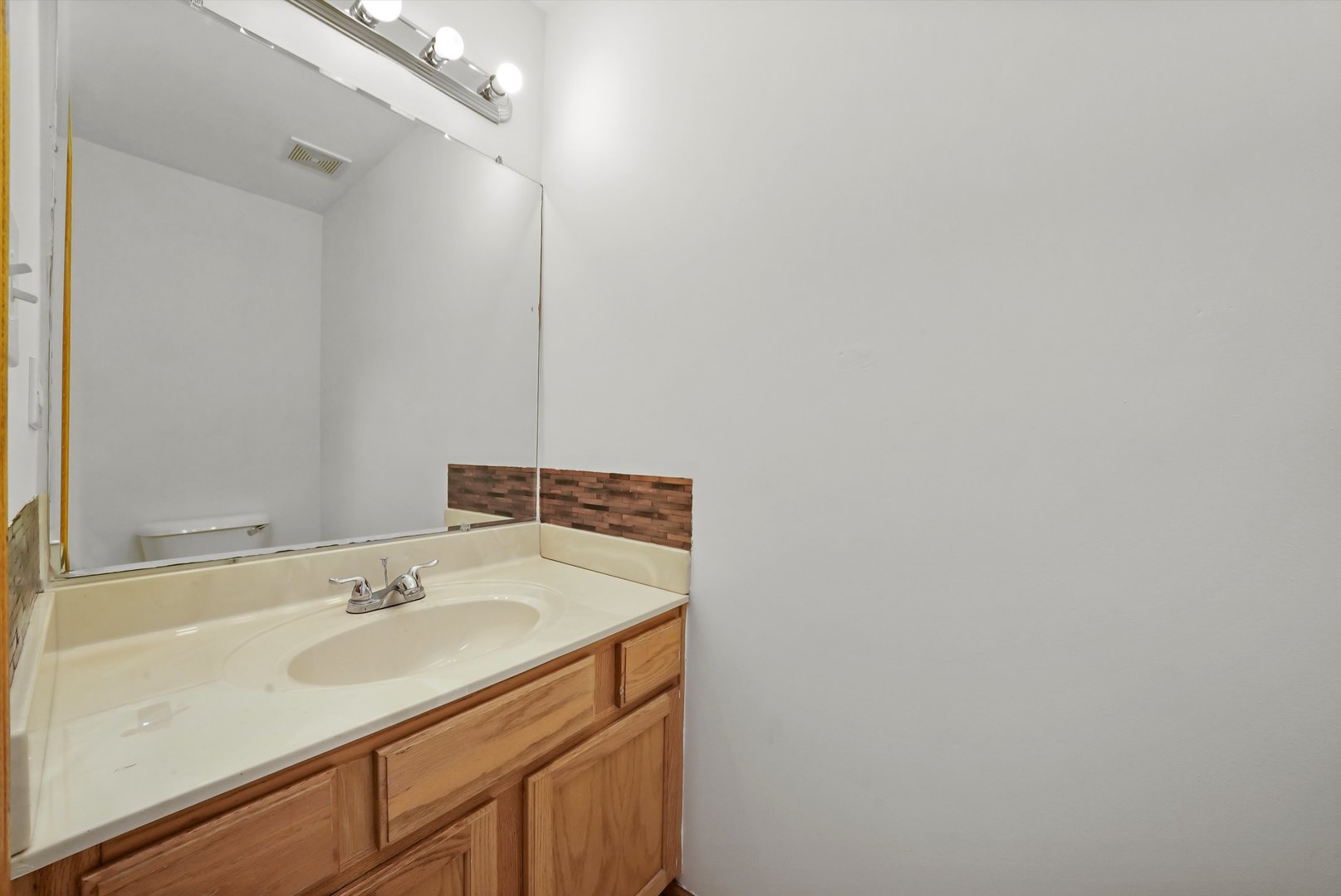 18641 Loras Court, Country Club Hills, IL 60478