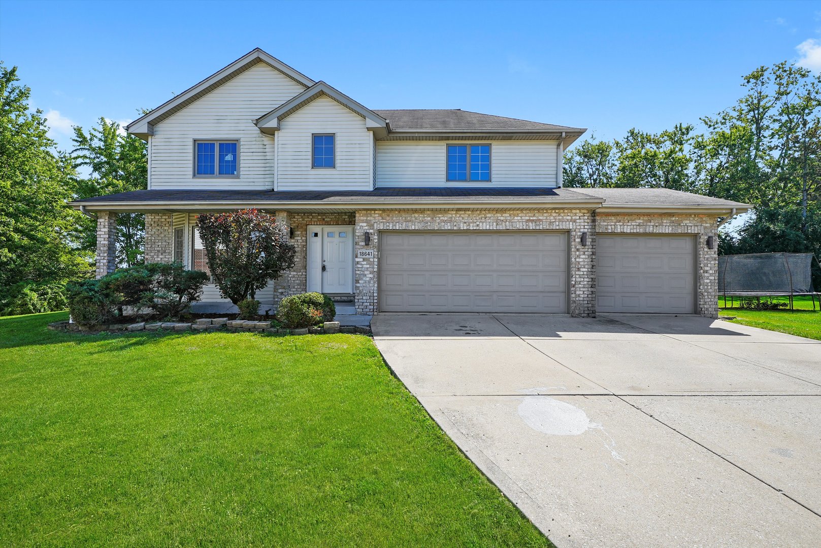 18641 Loras Court, Country Club Hills, IL 60478