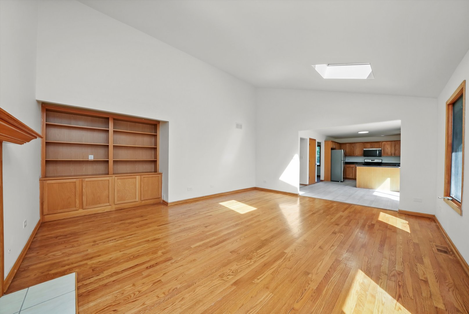 18641 Loras Court, Country Club Hills, IL 60478