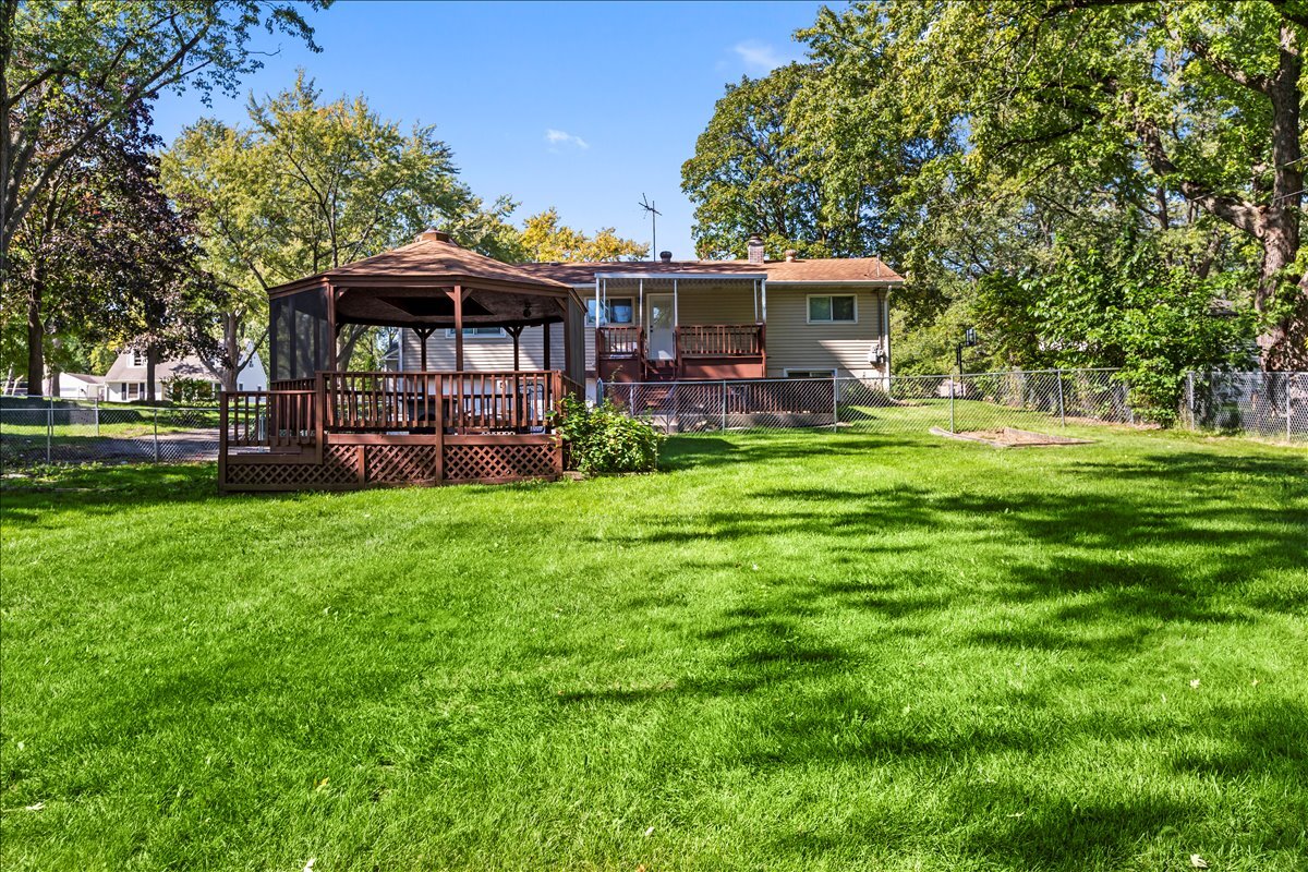 2N361 Diane Avenue, Glen Ellyn, IL 60137