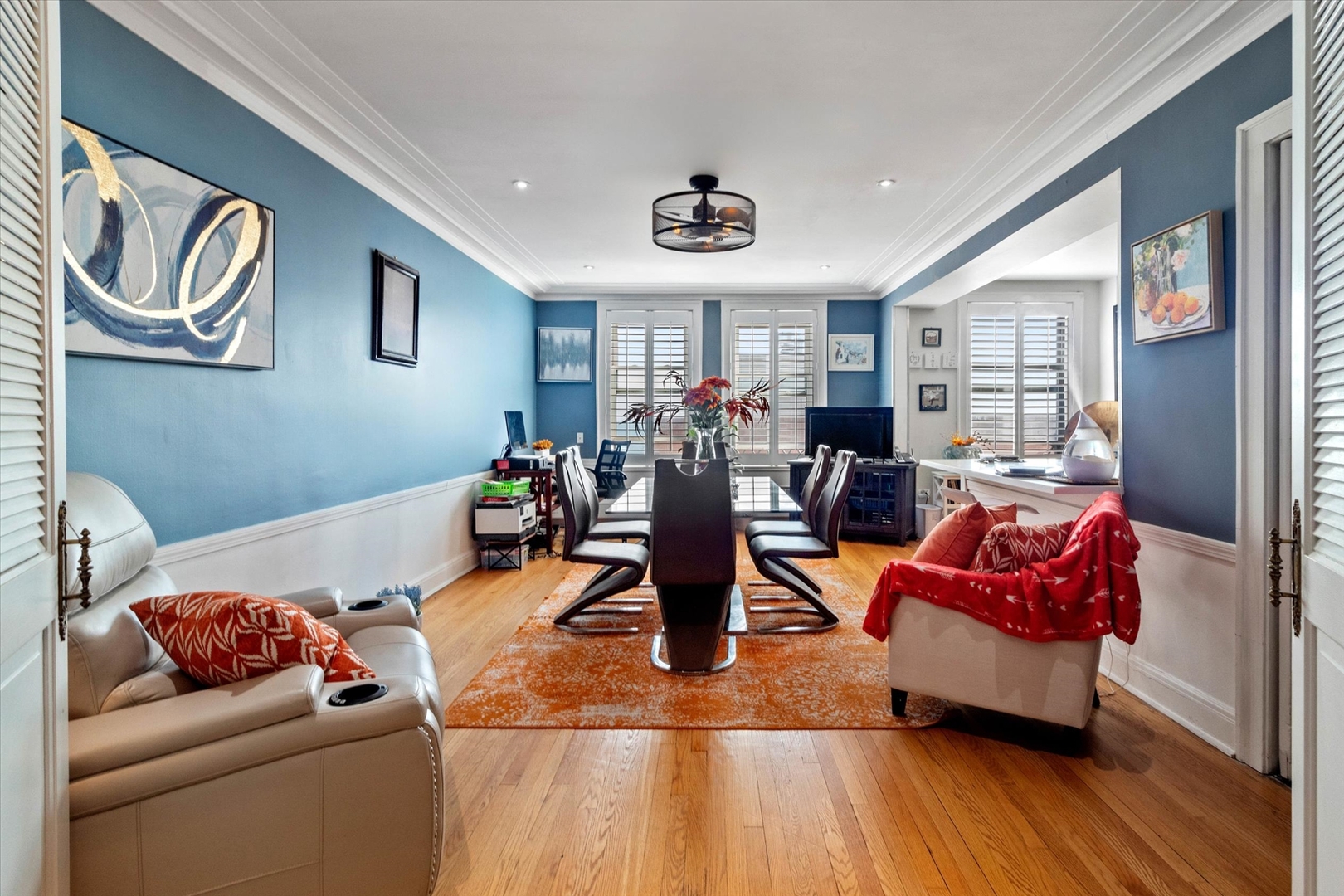 5555 S Everett Avenue #C14, Chicago, IL 60637