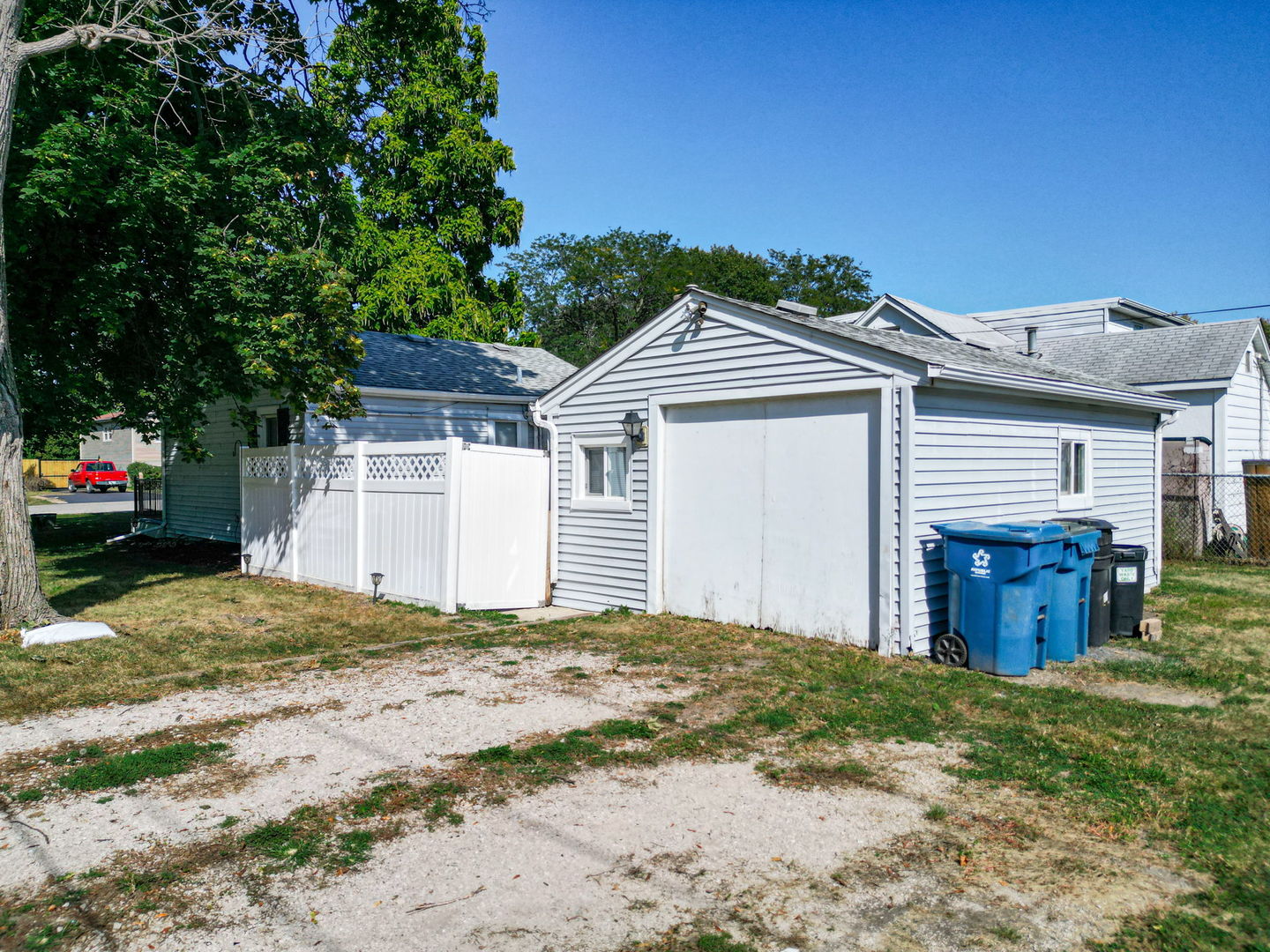 901 E Babcock Avenue, Addison, IL 60101