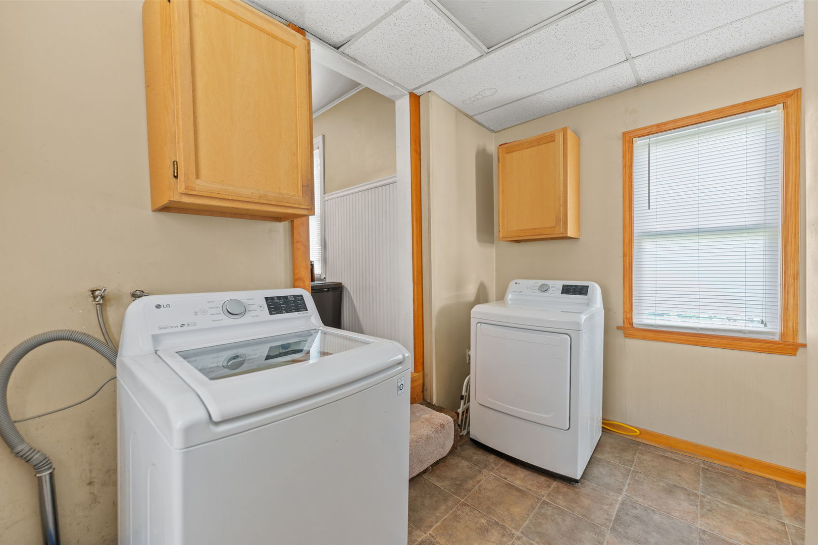 901 E Babcock Avenue, Addison, IL 60101