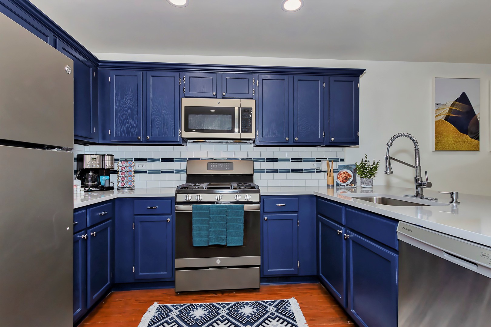 2355 Masters Lane, Round Lake Beach, IL 60073