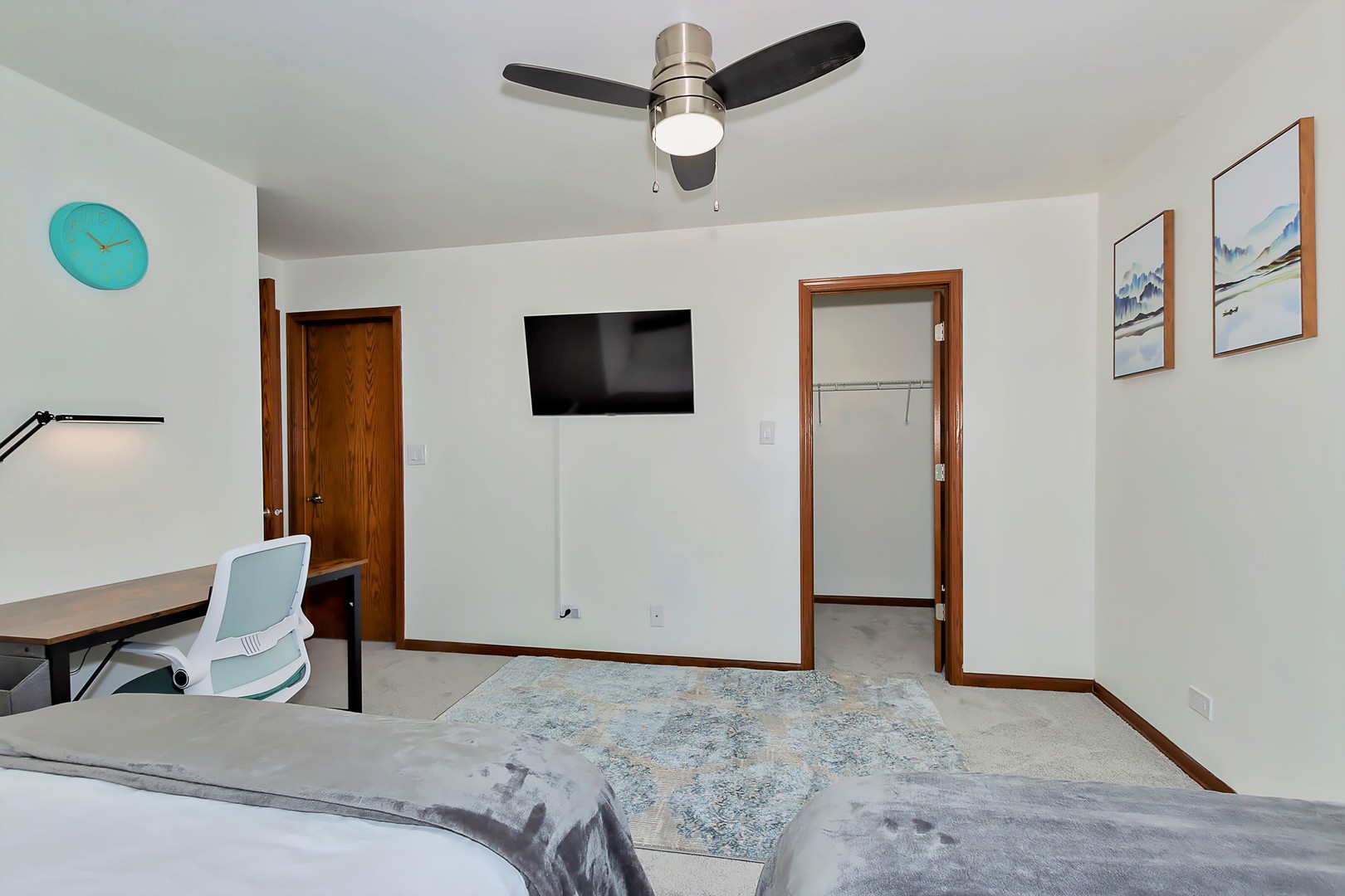 2355 Masters Lane, Round Lake Beach, IL 60073