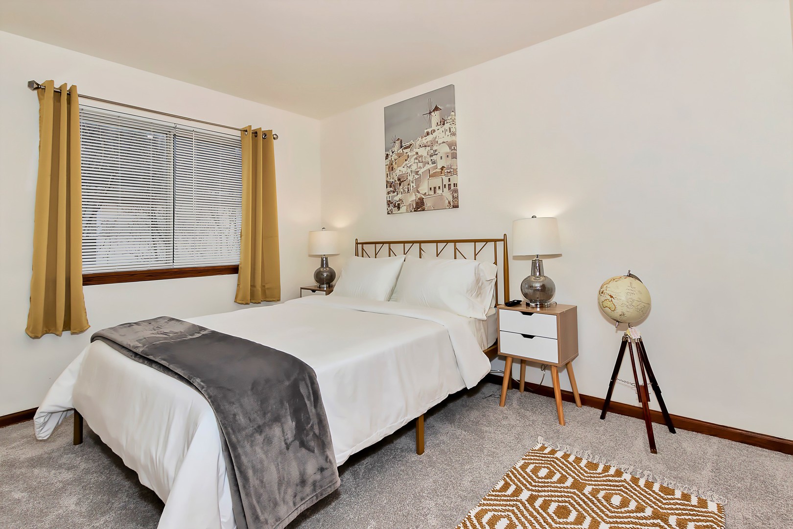 2355 Masters Lane, Round Lake Beach, IL 60073