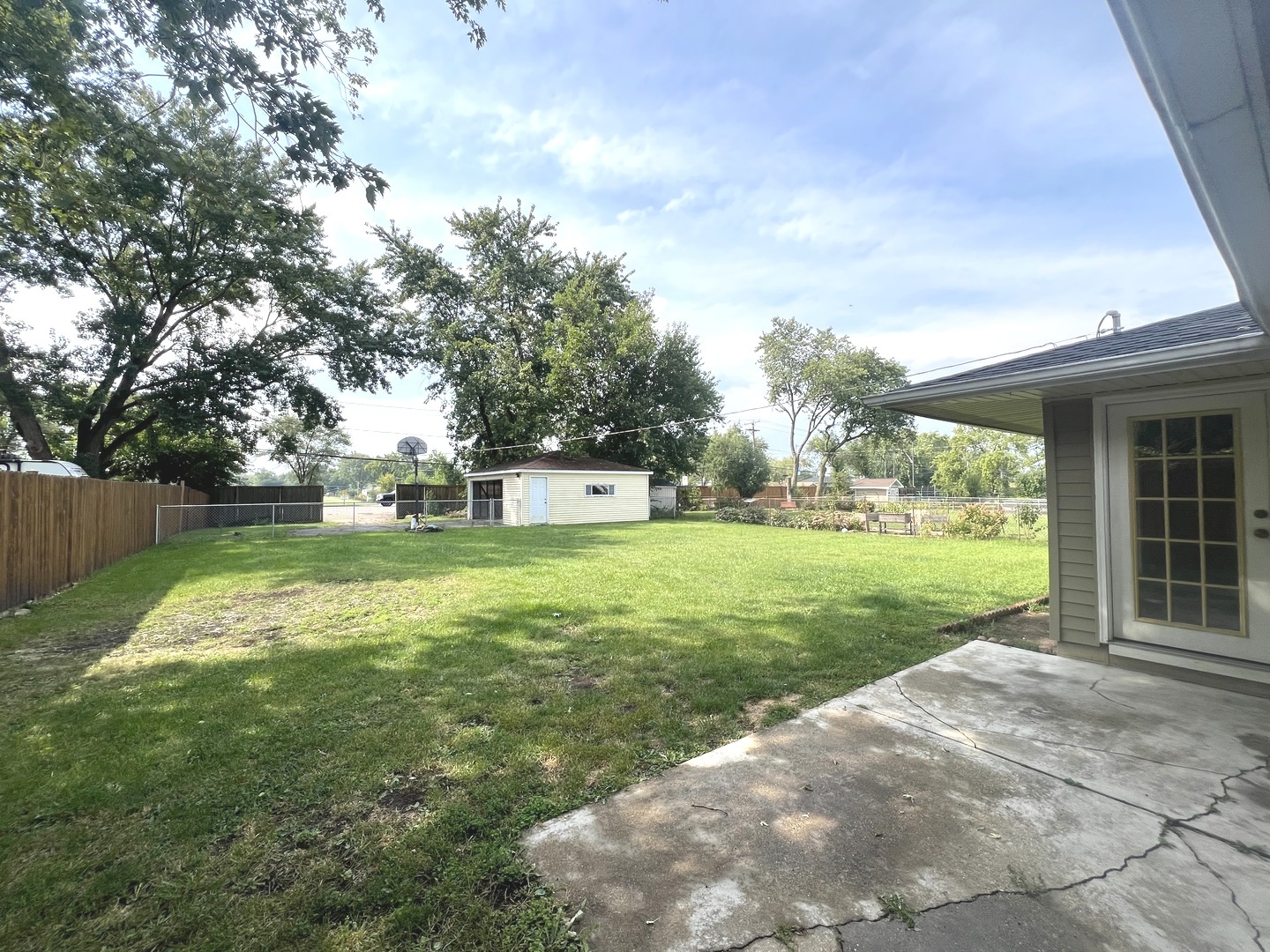 703 Wicker Avenue, Streamwood, IL 60107