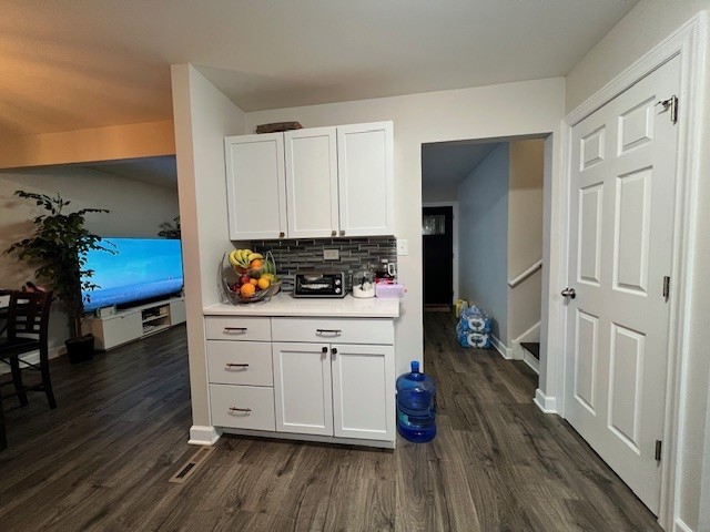 29W034 Lester Street, West Chicago, IL 60185