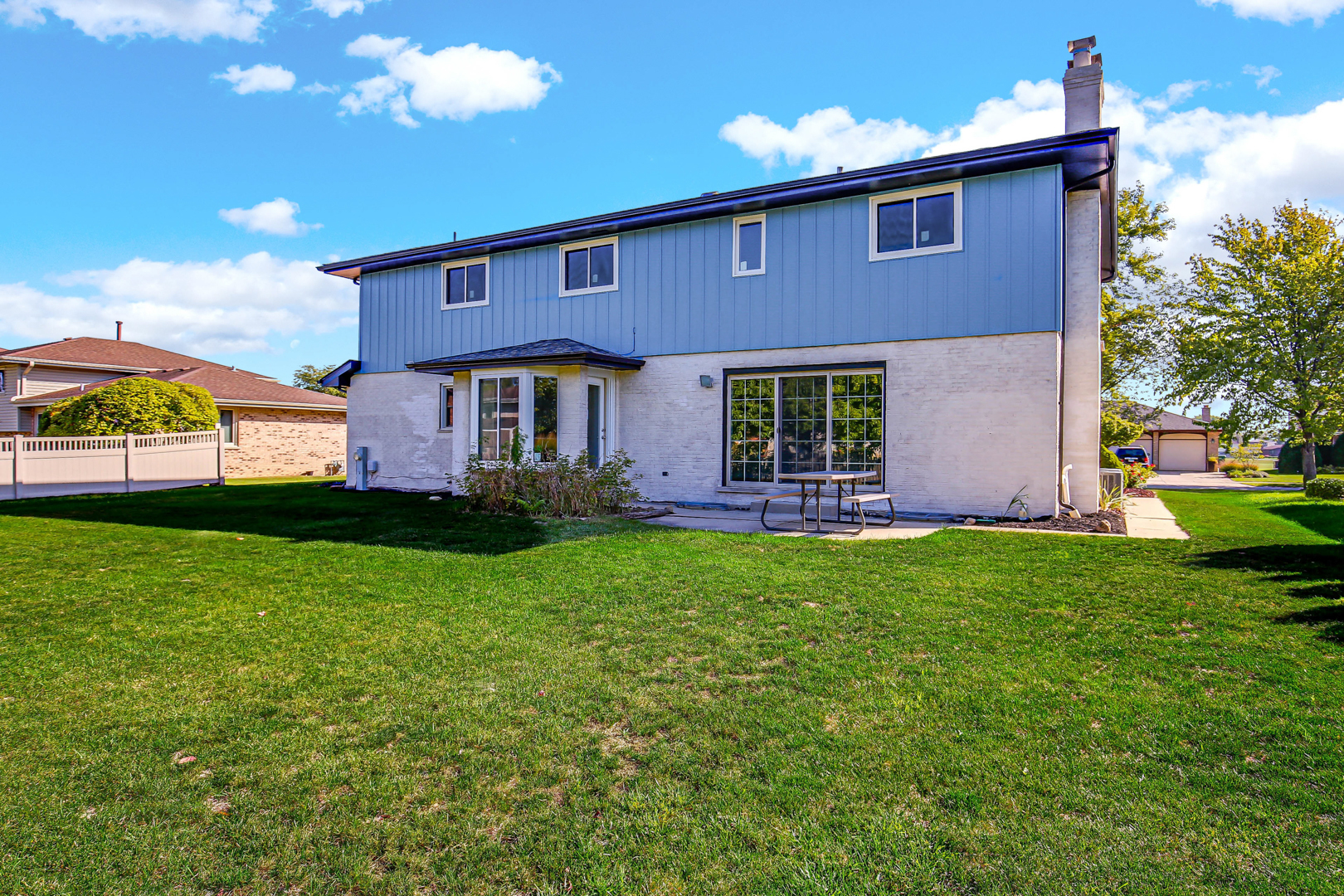 15636 Chapel Hill Road, Orland Park, IL 60462