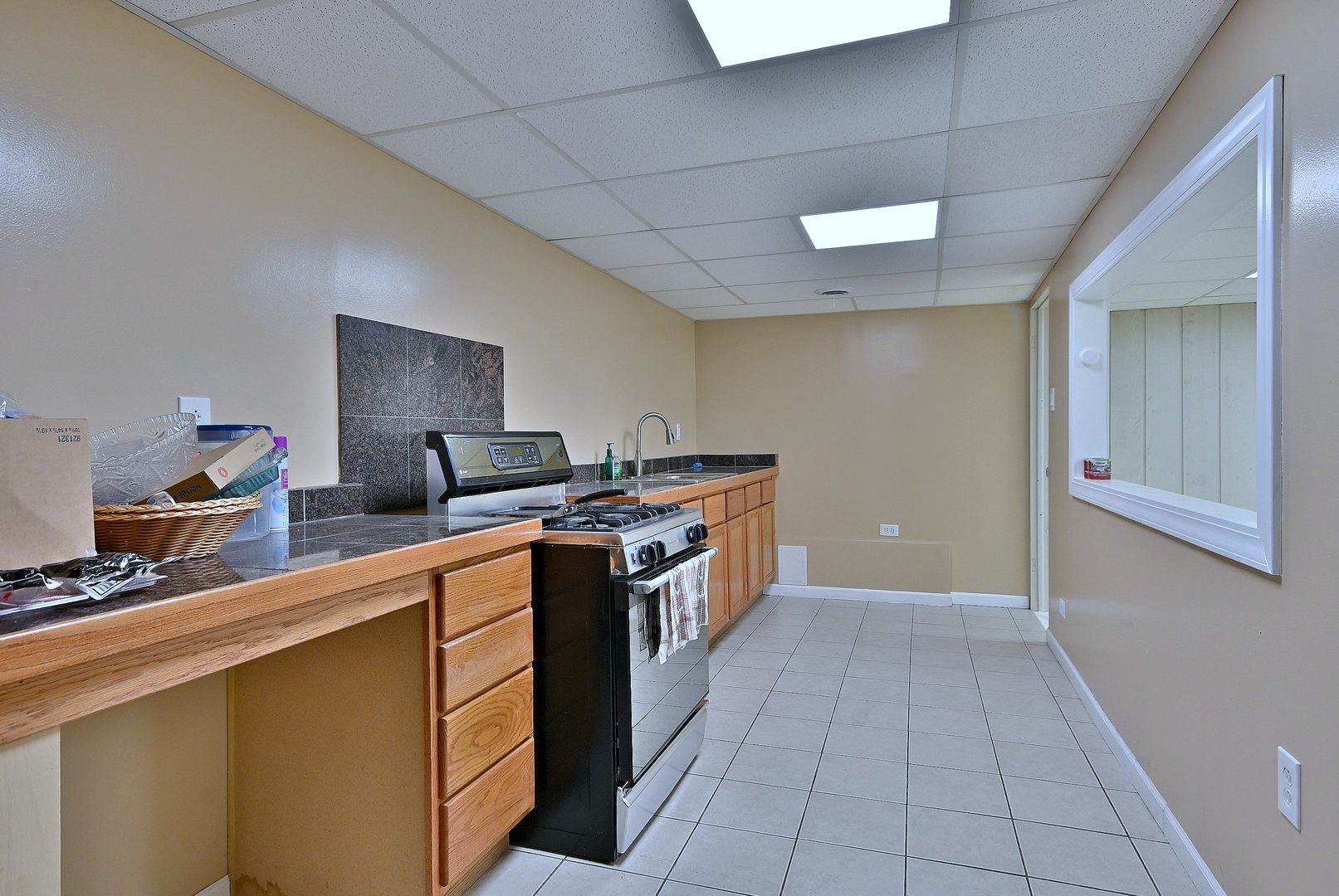 515 LUNT Avenue, Schaumburg, IL 60193